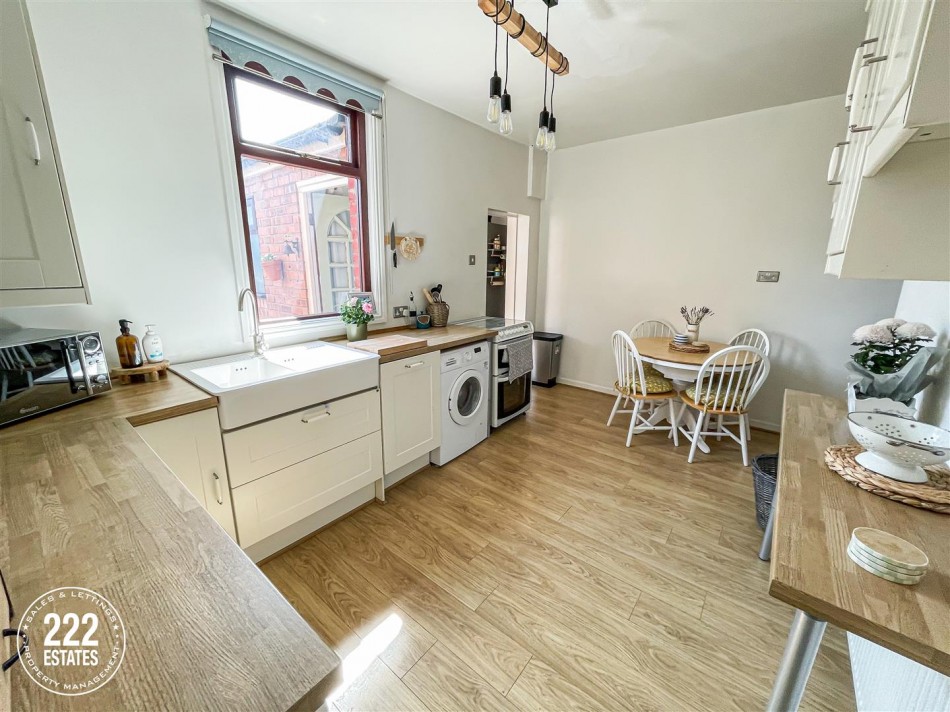 Images for Whalley Street EAID:222EstatesAPI BID:1