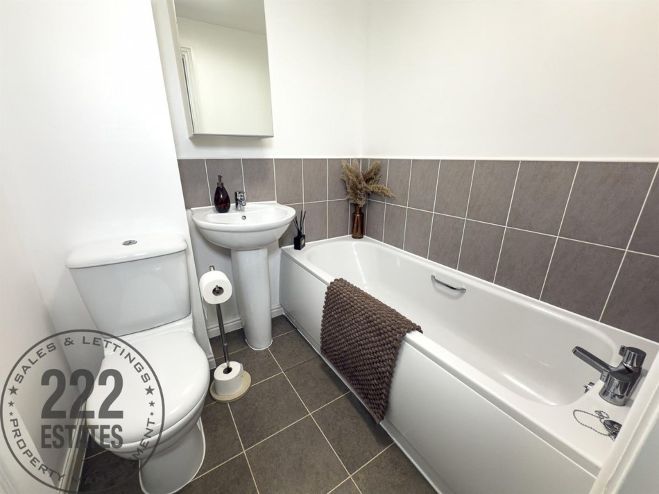 Images for Glossop Close, Warrington EAID:222EstatesAPI BID:2